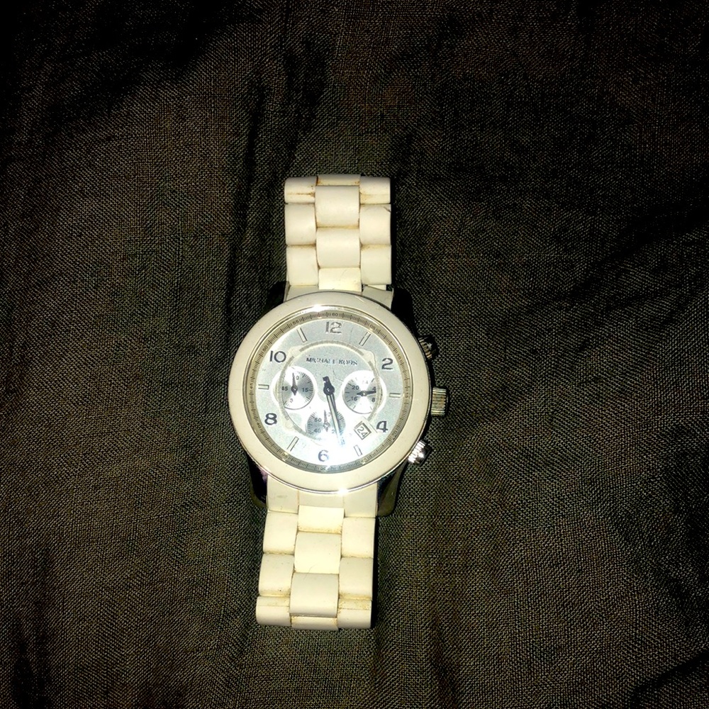Mens like new Michael Kors watch